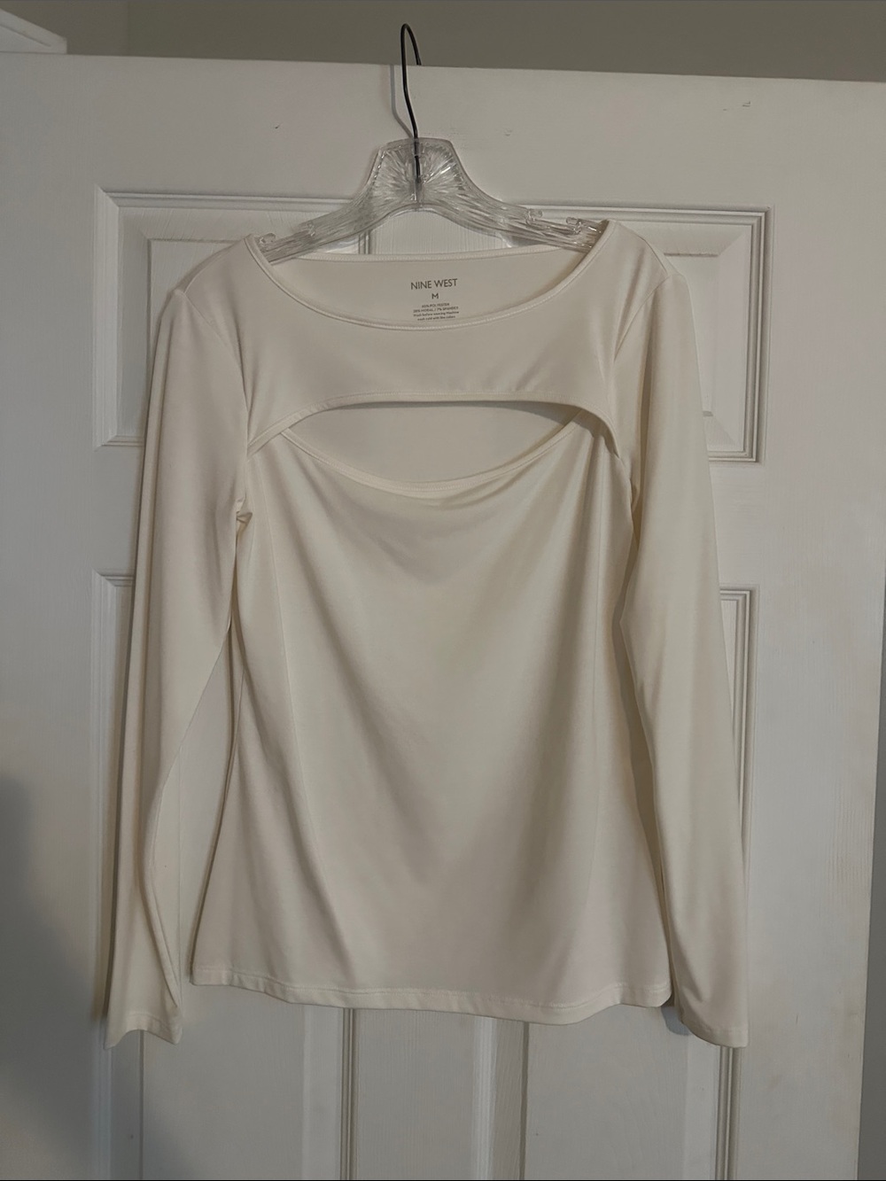 Nine West Cream Long Sleeve Top with Front Cutout